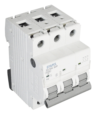 Disyuntor MT - 3P - 4,5kA